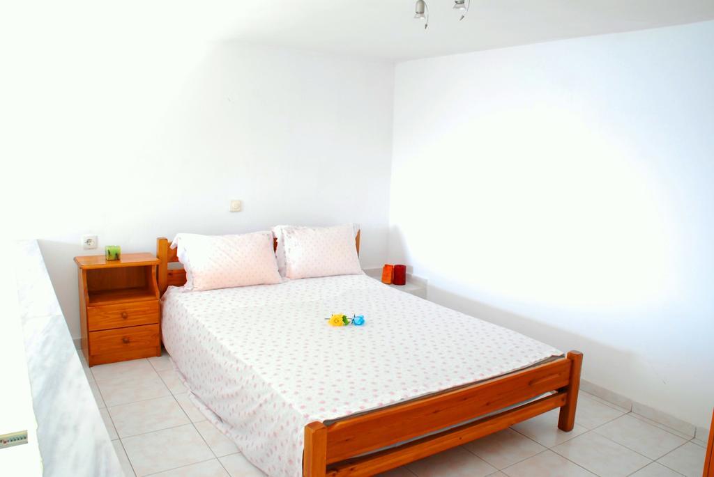 Studios Efi Kala Nera Room photo